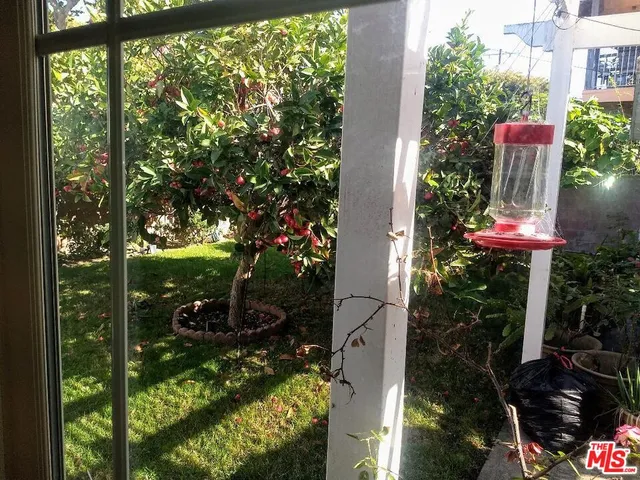 $7,000 | 7720 Cowan Avenue, Westchester, CA 90045