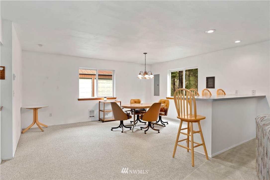 22 Hogan Road Hoquiam, WA 98550 - Photo 8 of 29 Gallery Image 8