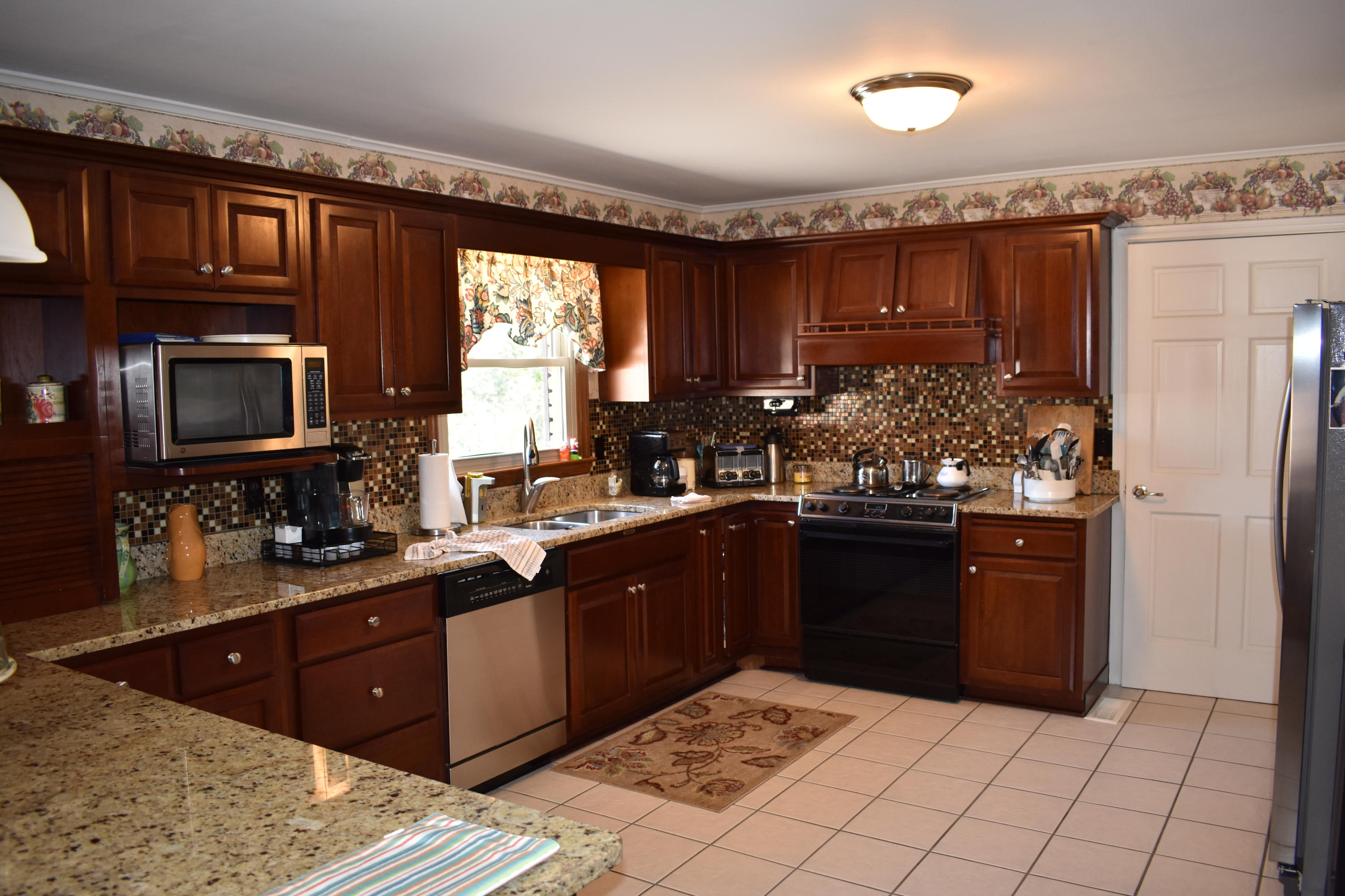 1 Sherwood Road Middlesboro, KY 40965 - Photo 12 of 39 DSC_0001