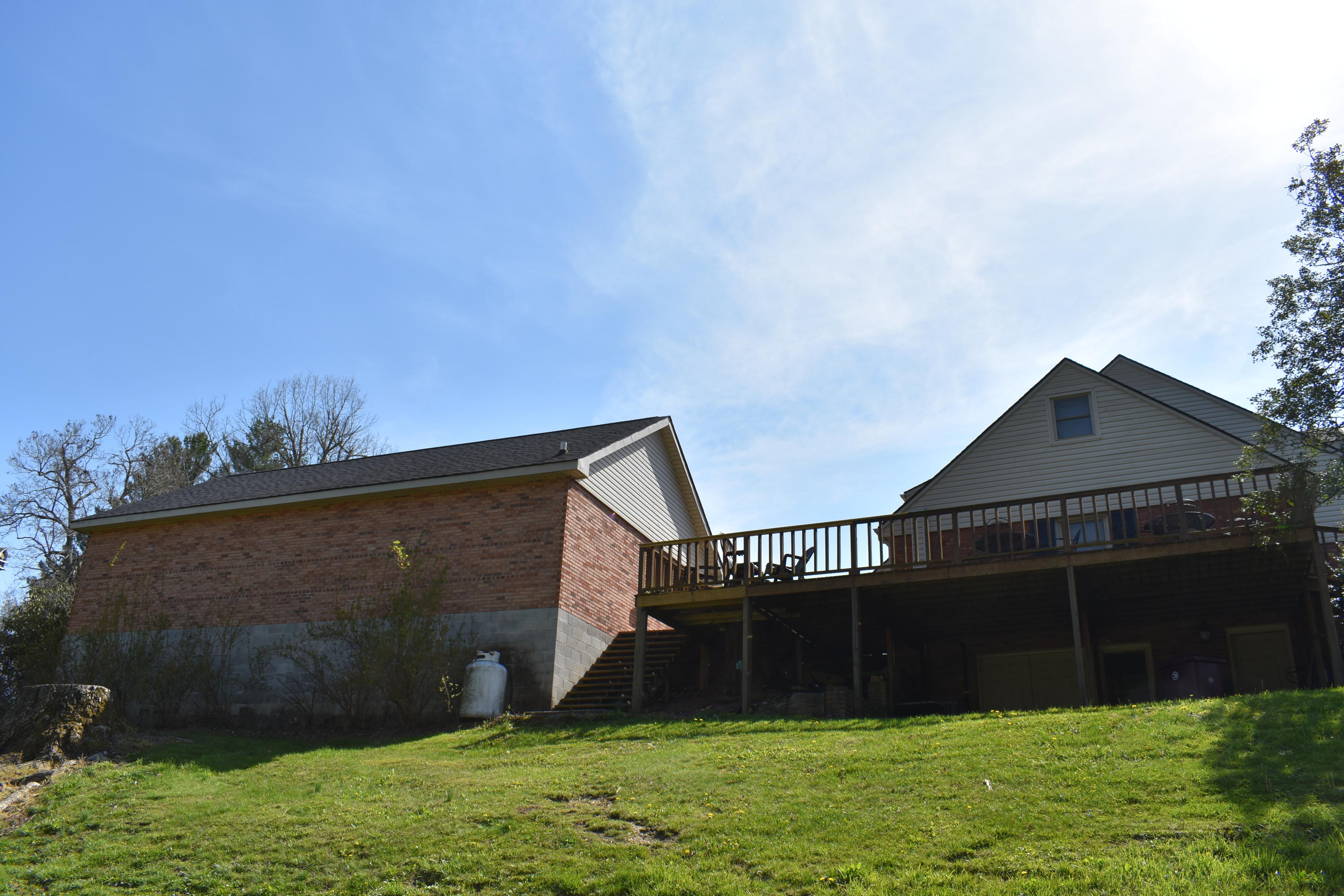 1 Sherwood Road Middlesboro, KY 40965 - Photo 3 of 39 DSC_0039