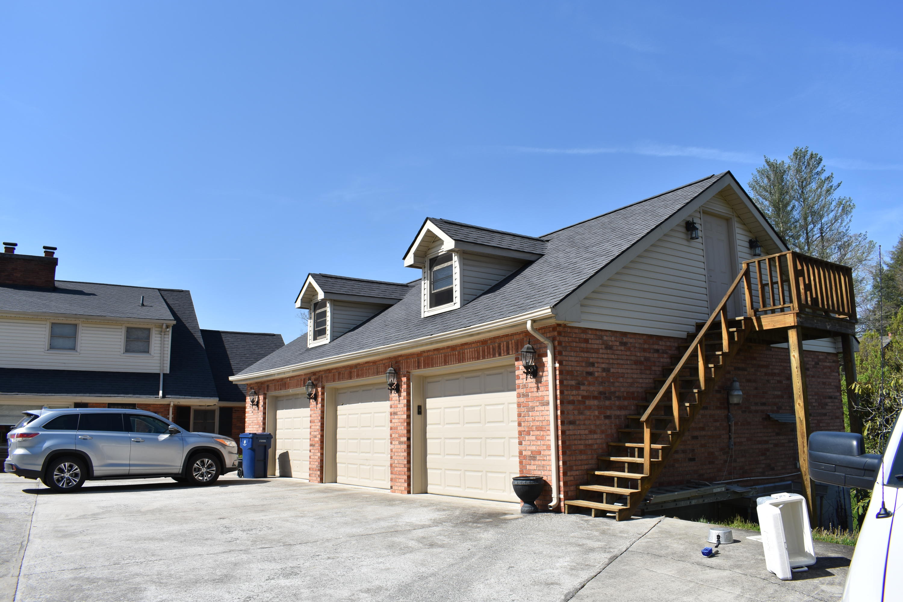 1 Sherwood Road Middlesboro, KY 40965 - Photo 5 of 39 DSC_0042