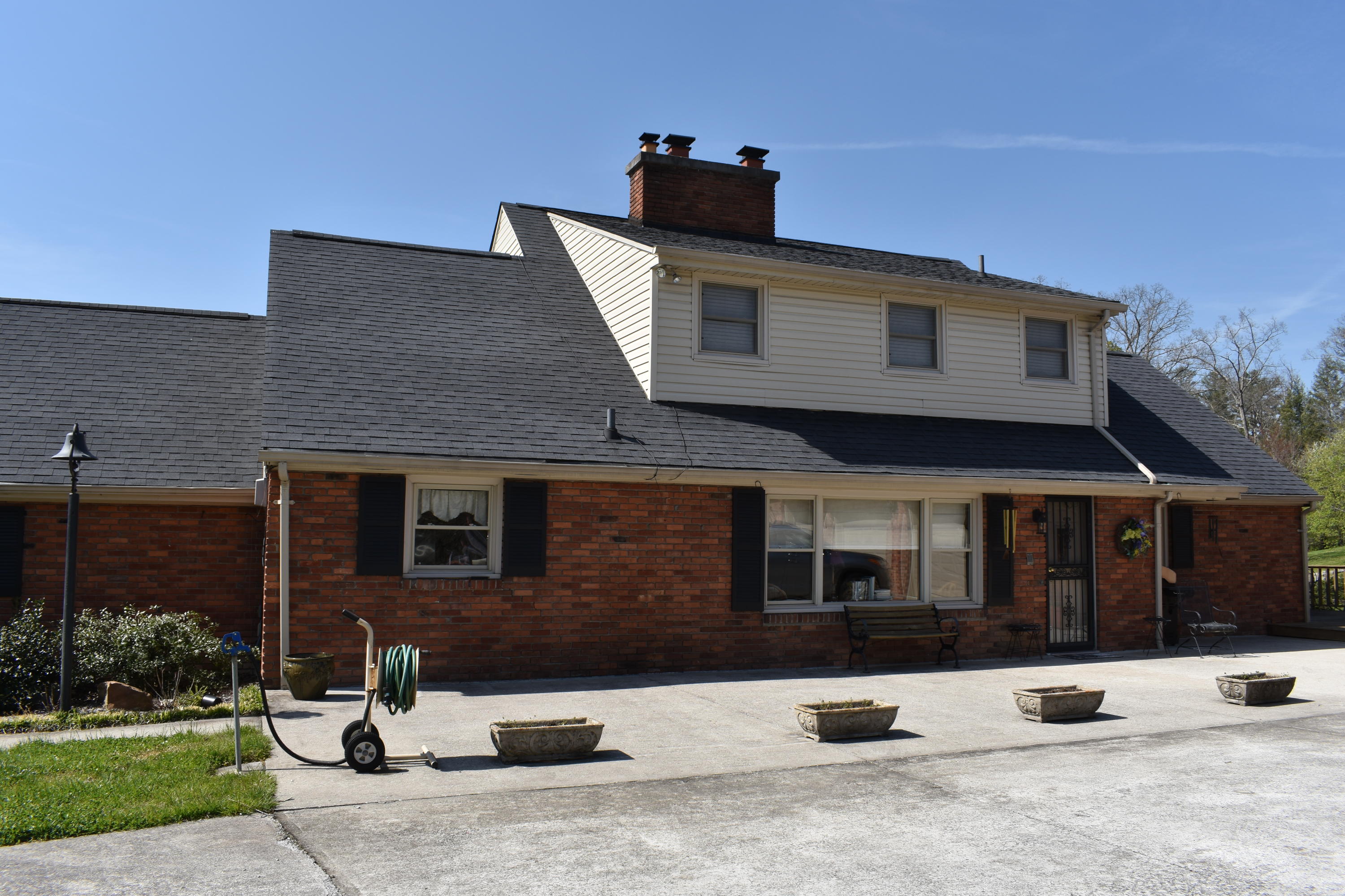 1 Sherwood Road Middlesboro, KY 40965 - Photo 10 of 39 DSC_0032