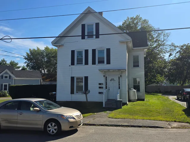 $569,000 | 4 Chestnut Street, Rockland, ME 04841