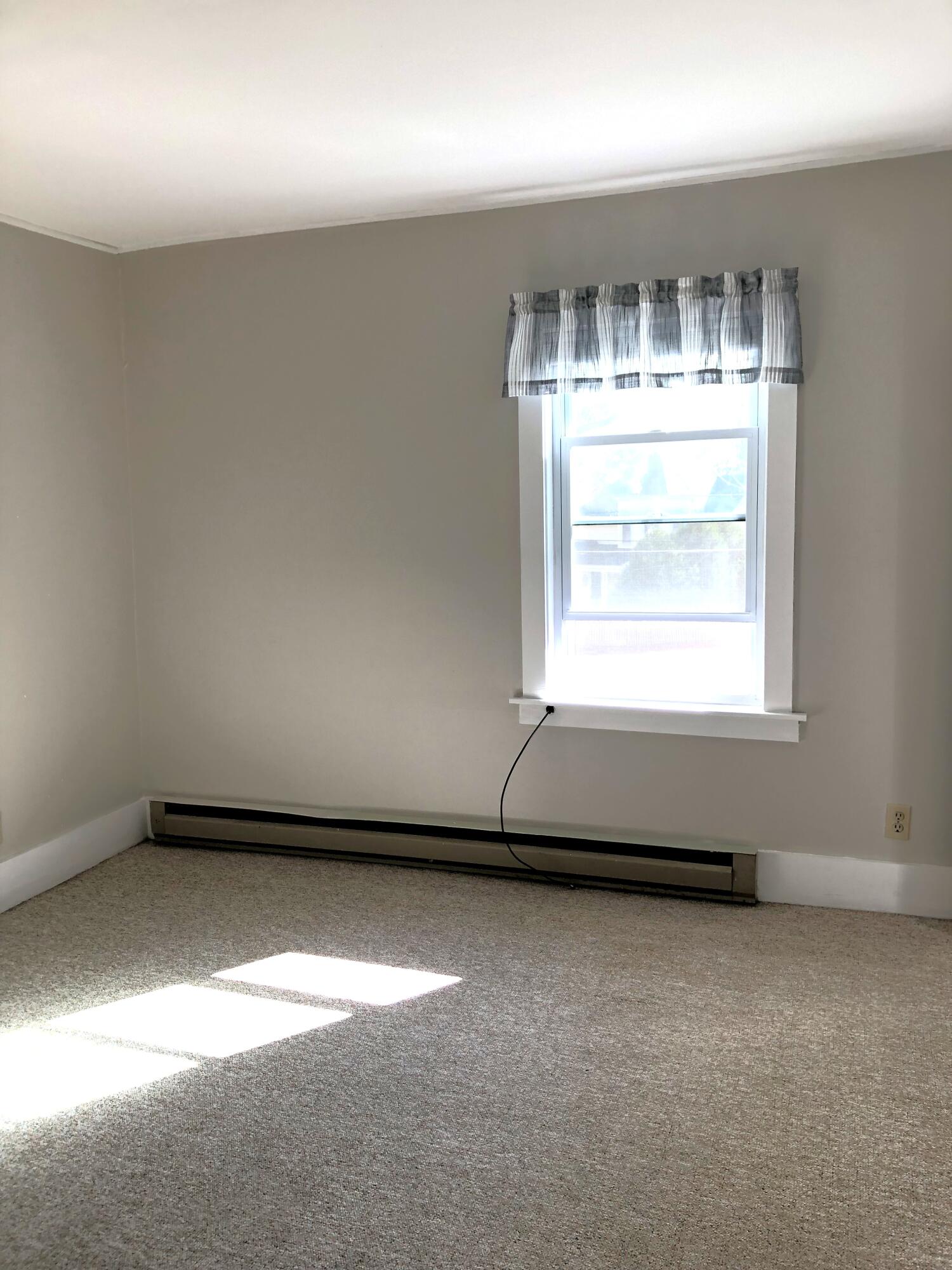 4 Chestnut Street Rockland, ME 04841 - Photo 24 of 31 Chestnut Apt D - 5