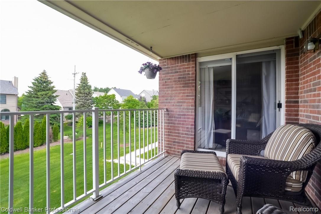 1940 Flagstone Circle, Unit 95 Rochester, MI 48307 - Photo 26 of 33 026-Balcony-4270997-large.jpg