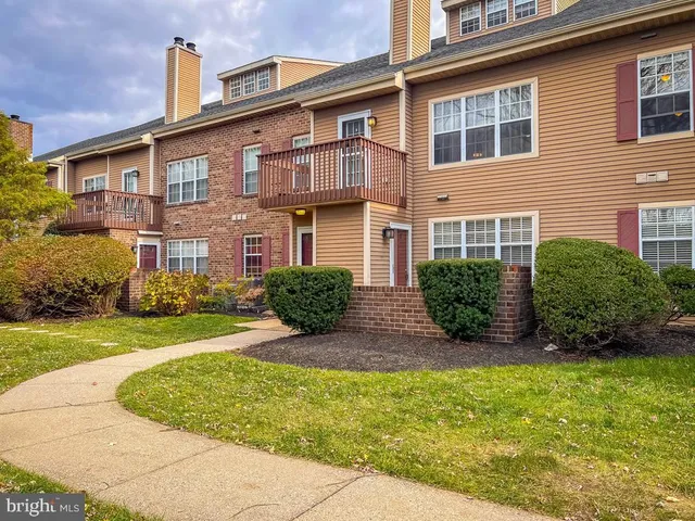 $329,900 | 654 A Woodford Lane, Yardley, PA 19067