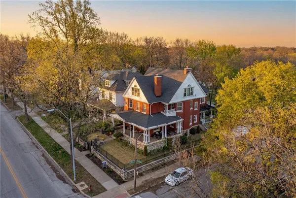 $699,950 | 415 Benton Boulevard, Kansas City, MO 64124