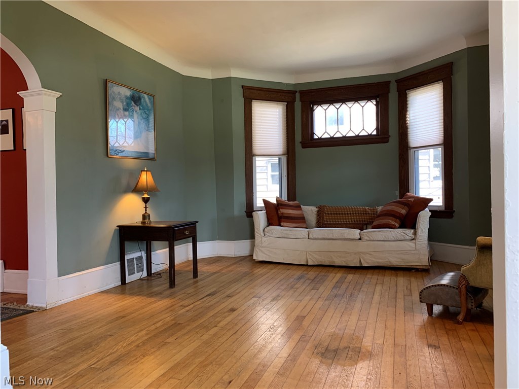 1020 Yellowstone Road Cleveland Heights, OH 44121 - Photo 7 of 29