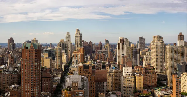 $2,995,000 | 201 East 74th Street, Unit 5A | Lenox Hill