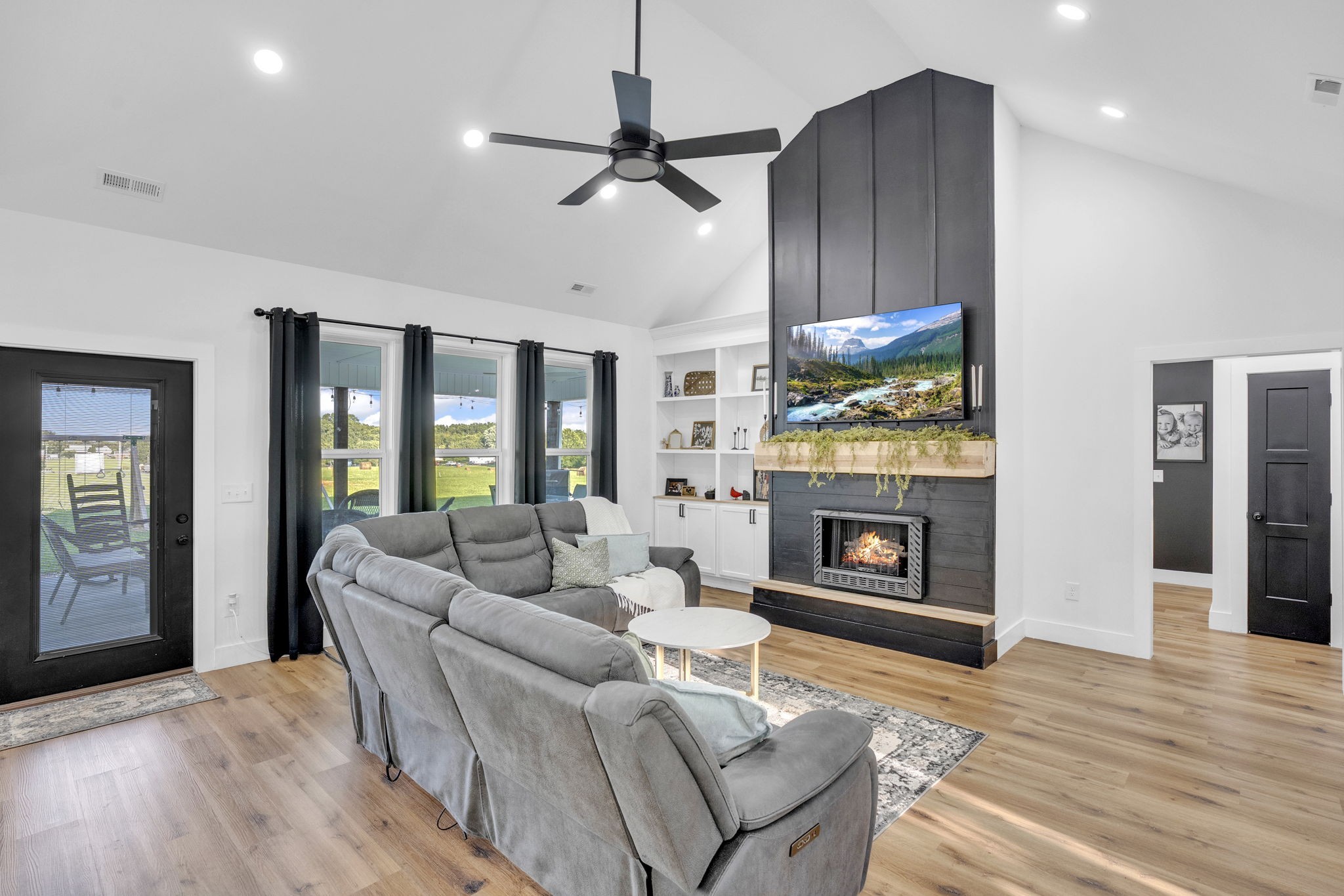 426 Maple Bend Road Winchester, TN 37398 - Photo 13 of 73 a living room with furniture fireplace and window