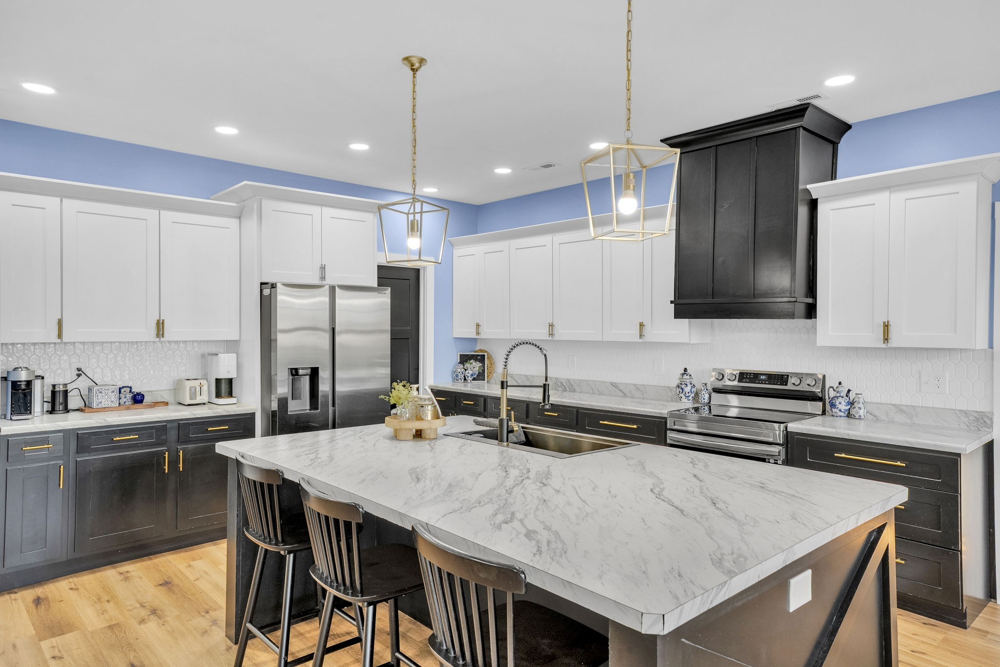 426 Maple Bend Road Winchester, TN 37398 - Photo 18 of 73 a kitchen with stainless steel appliances granite countertop a sink a stove a refrigerator and island