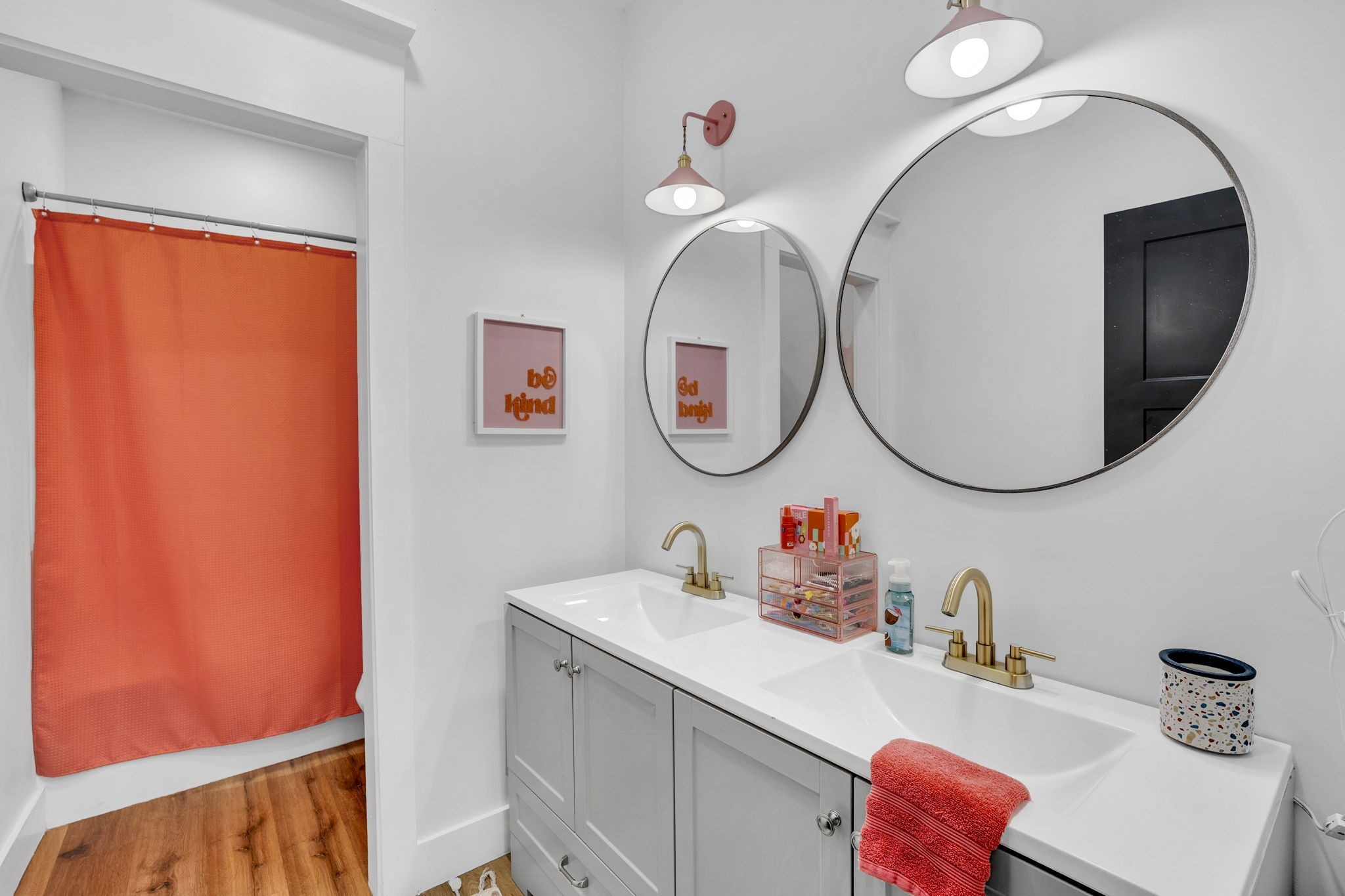 426 Maple Bend Road Winchester, TN 37398 - Photo 46 of 73 a bathroom with a sink mirror and a toilet