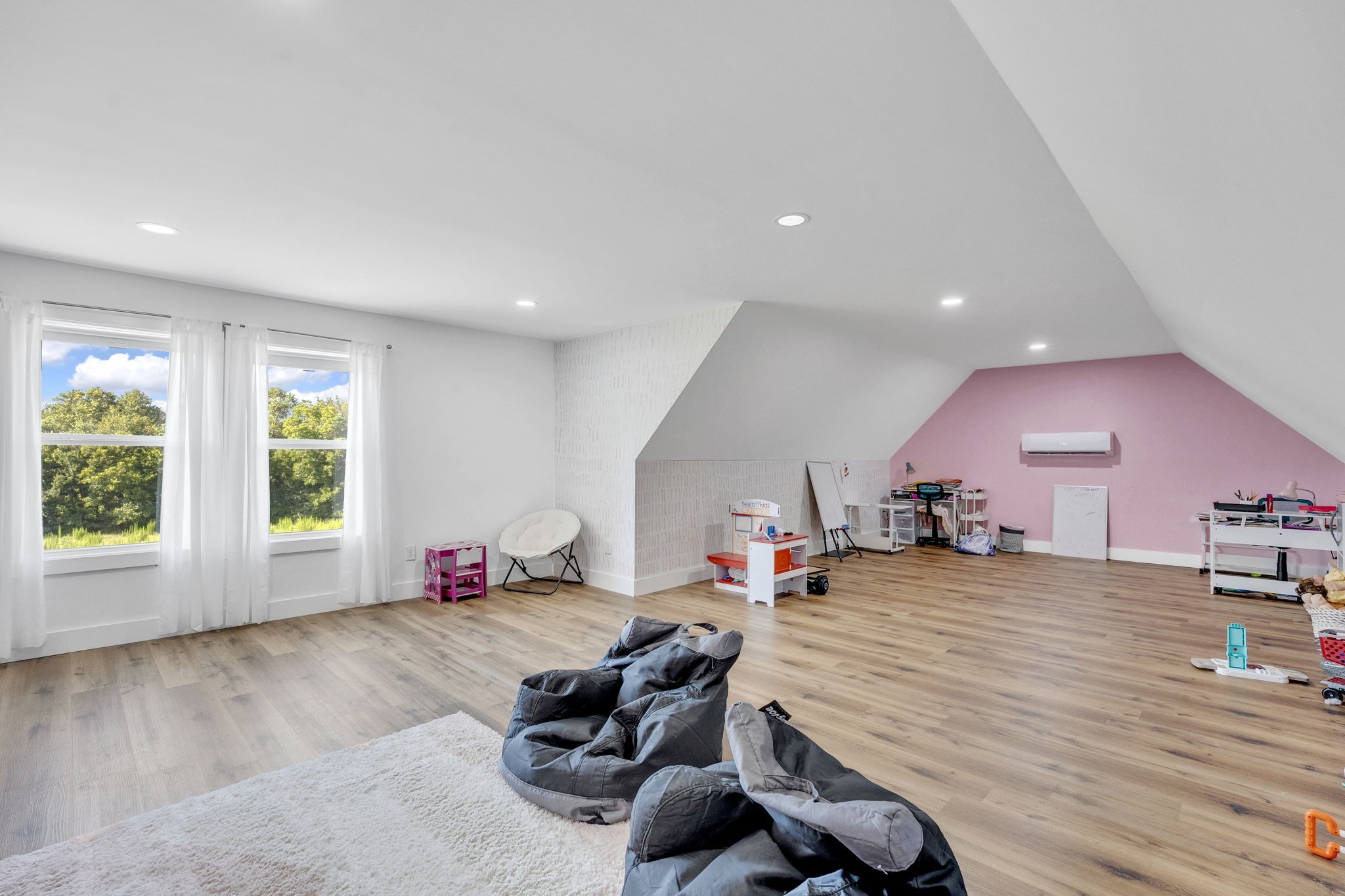 426 Maple Bend Road Winchester, TN 37398 - Photo 49 of 73 a view of a room with gym equipment