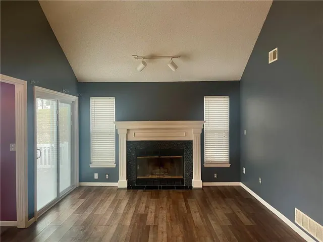 $290,000 | 1425 Northwest Birdseye Court, Blue Springs, MO 64015