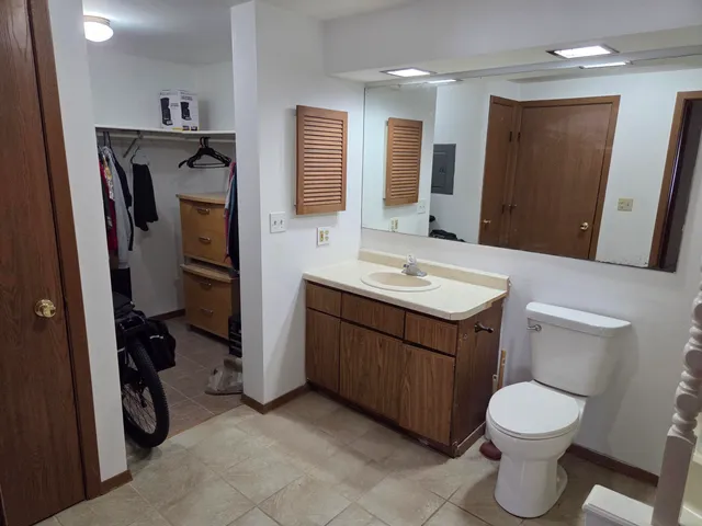 $155,000 | 215 Franklin Street, Unit G, Delavan, WI 53115