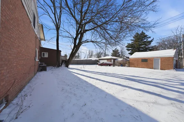 $265,000 | 800 South 21st Avenue, Maywood, IL 60153