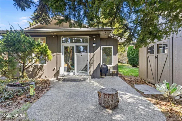 $420,000 | 34 Moore Avenue, Naches, WA 98937