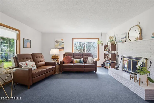 $420,000 | 34 Moore Avenue, Naches, WA 98937