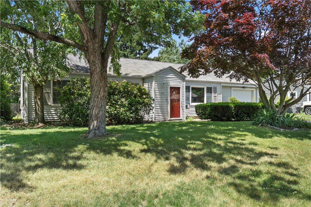 67 Wanton Shippee Road East Greenwich, RI 02818 - Photo 3 of 18 Gallery Image 3