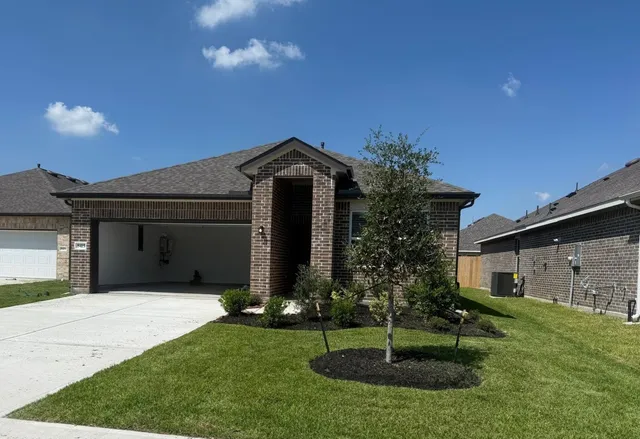 $2,800 | 8415 Tranquil Bay Court, Baytown, TX 77523