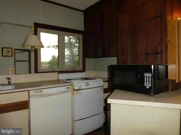 $162,000 | 155 South Shore Drive, Dover, DE 19901
