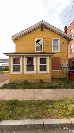 $90,000 | 18 Portland Street, Middletown, CT 06457