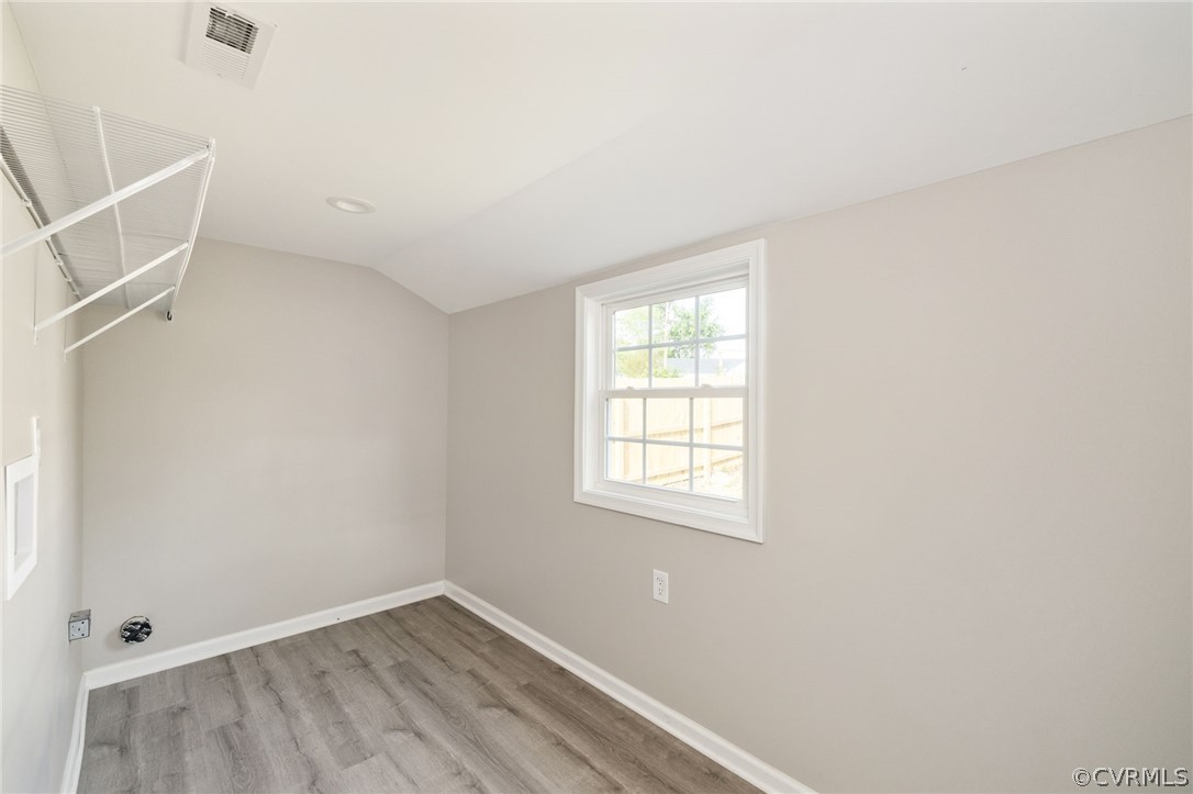 5205 Blue Ridge Avenue Richmond, VA 23231 - Photo 18 of 30 an empty room with a window
