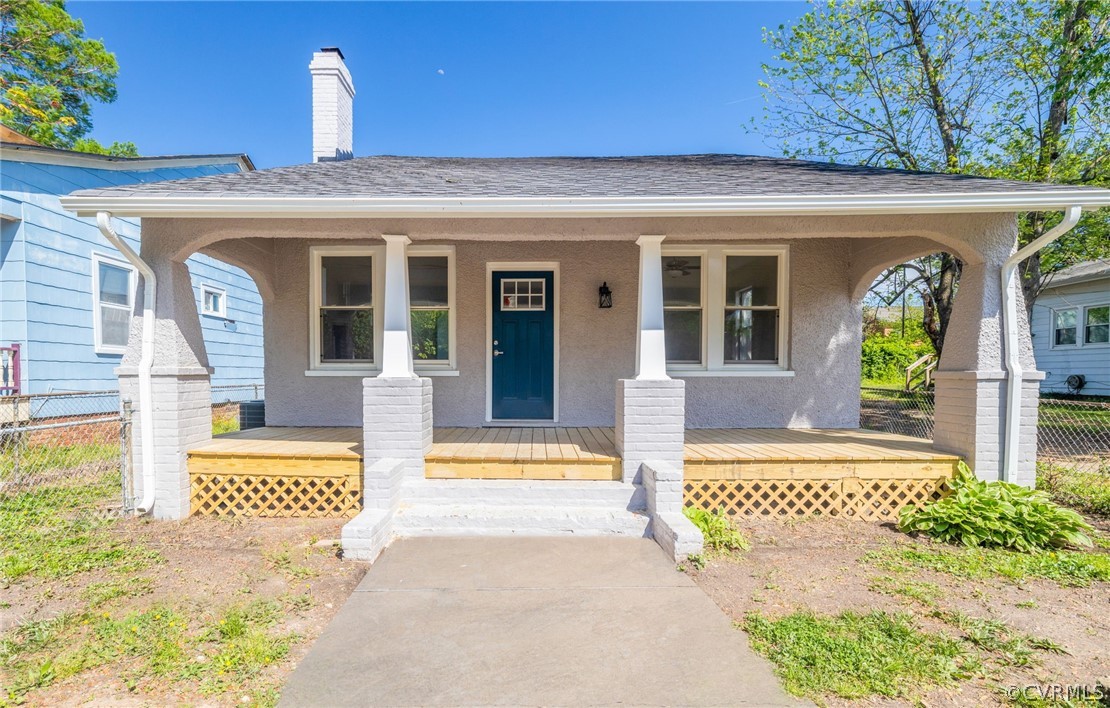 5205 Blue Ridge Avenue Richmond, VA 23231 - Photo 3 of 30 a view of a house with a patio