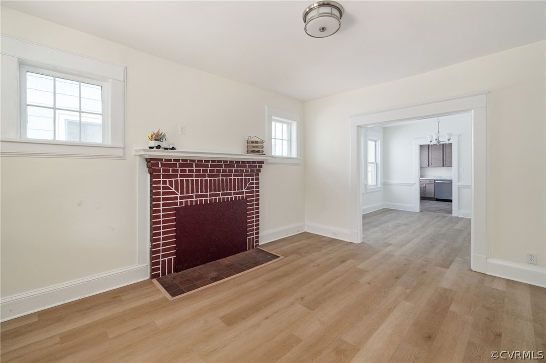 5205 Blue Ridge Avenue Richmond, VA 23231 - Photo 6 of 30 an empty room with windows and closet