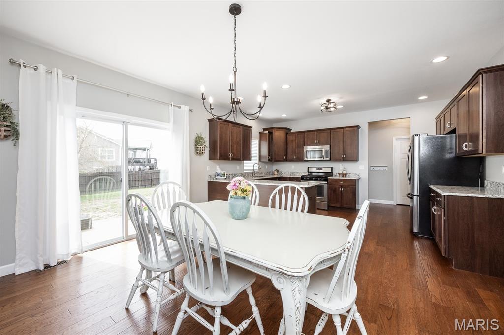 1323 Arbor Green Trail O'Fallon, IL 62269 - Photo 7 of 39