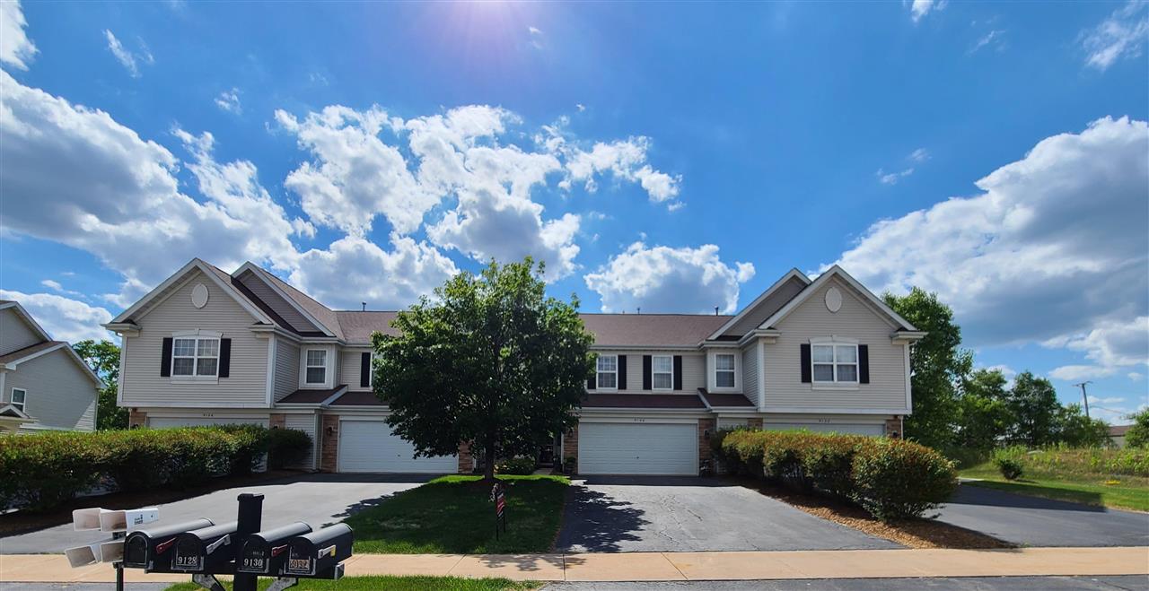 9130 Romeldale Lane Roscoe, IL 61073 - Photo 1 of 29 Gallery Image 1