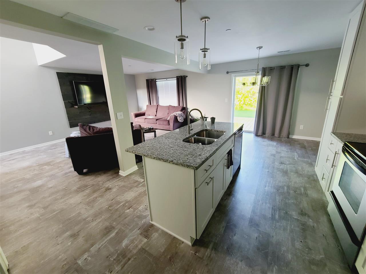 9130 Romeldale Lane Roscoe, IL 61073 - Photo 9 of 29 Gallery Image 9