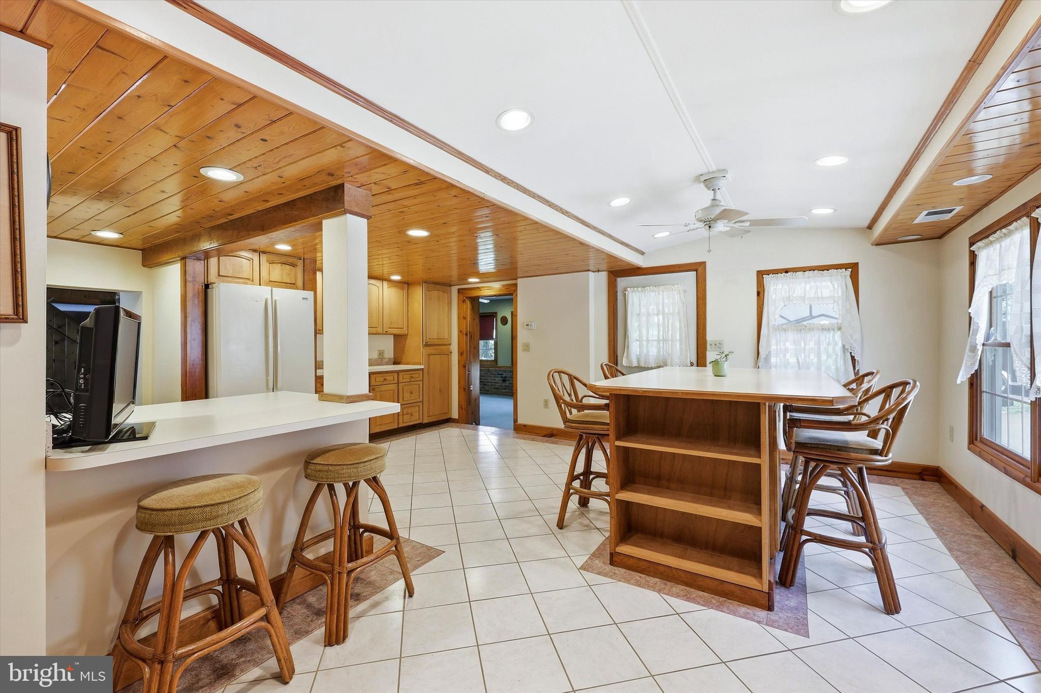 1437 Byberry Road Huntingdon Valley, PA 19006 - Photo 22 of 63