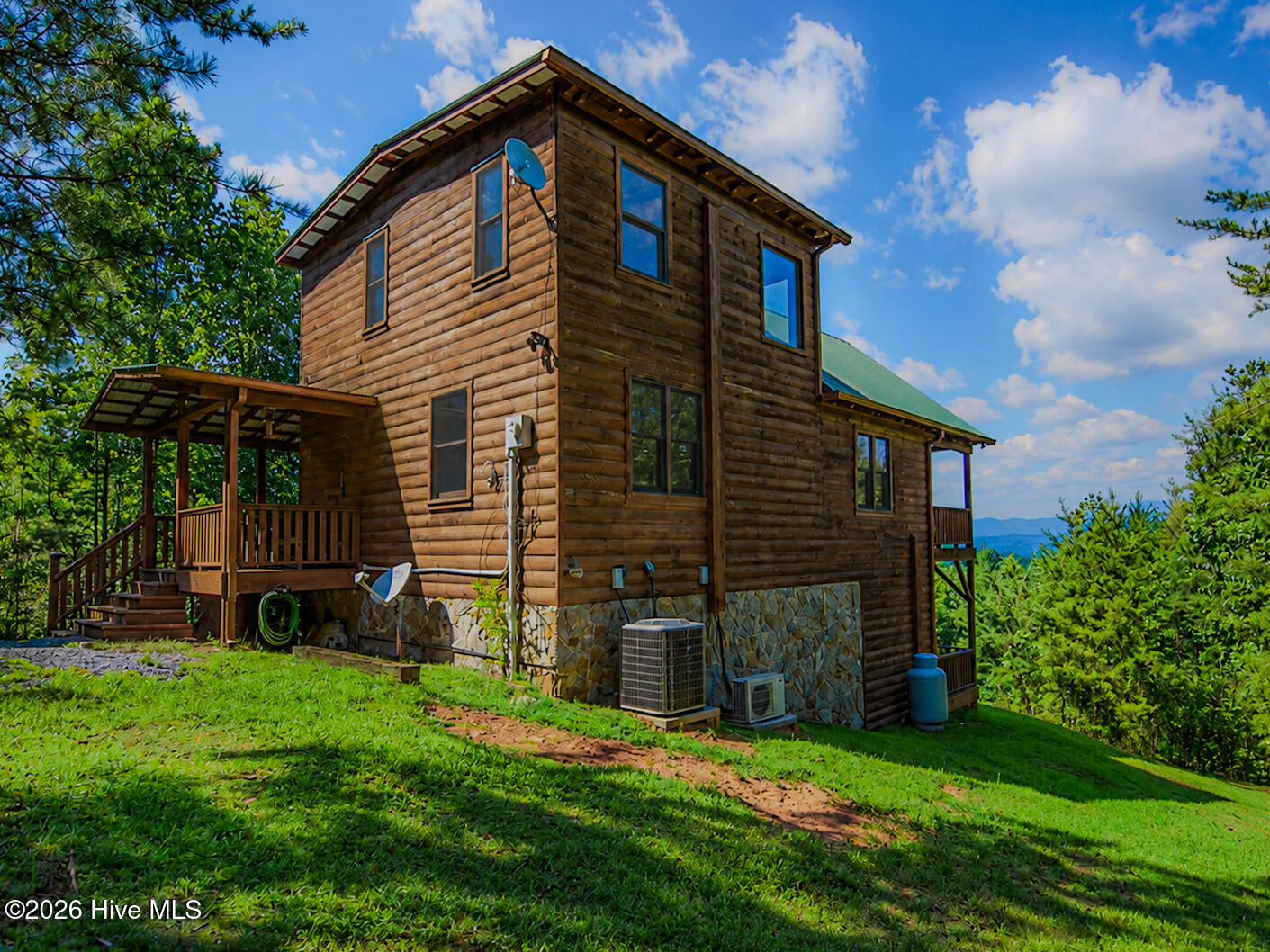 20 Locust Pointe Trail Murphy, NC 28906 - Photo 4 of 43 Gallery Image 4
