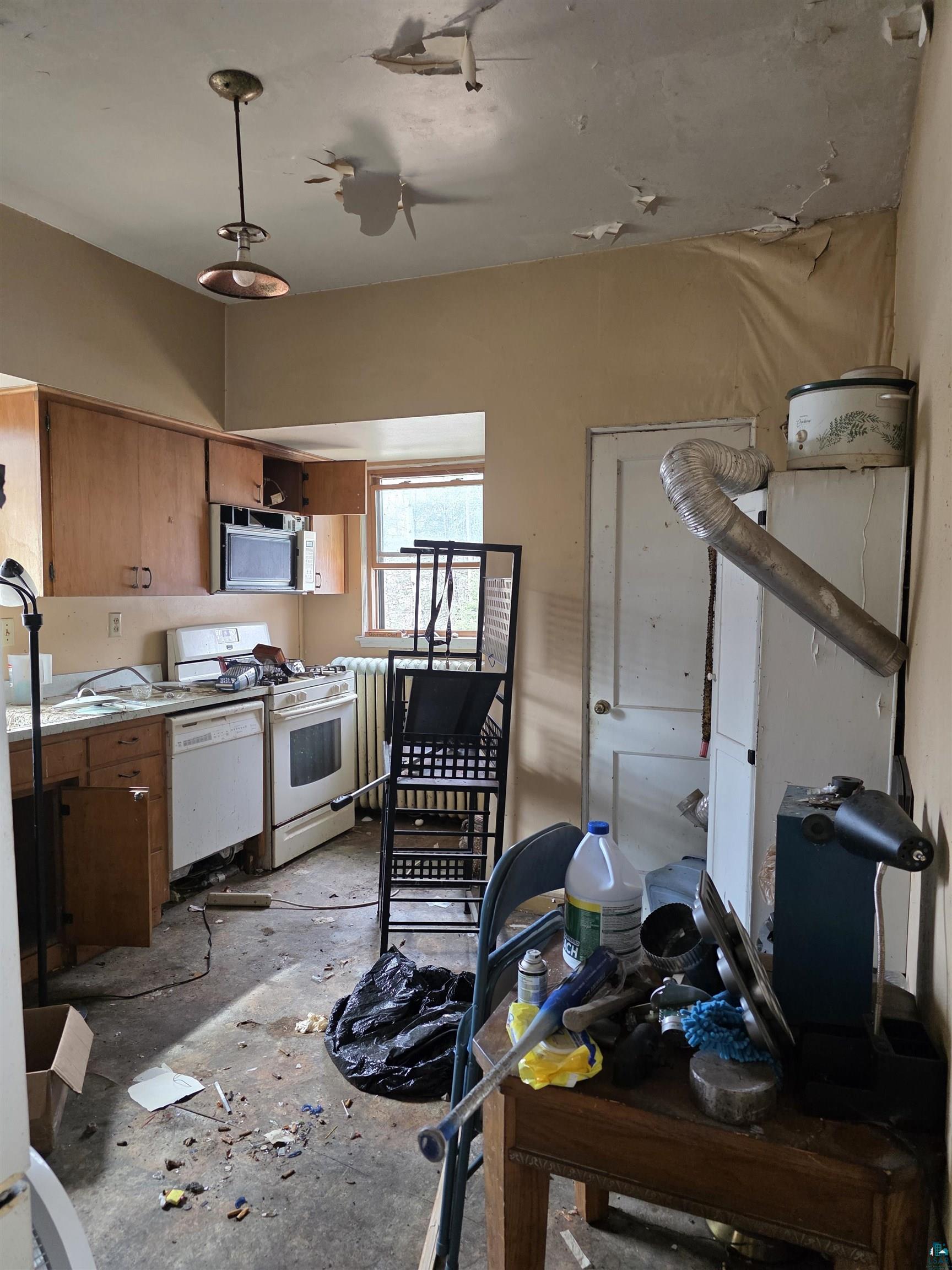 1431 Press Camp Road Two Harbors, MN 55616 - Photo 15 of 19