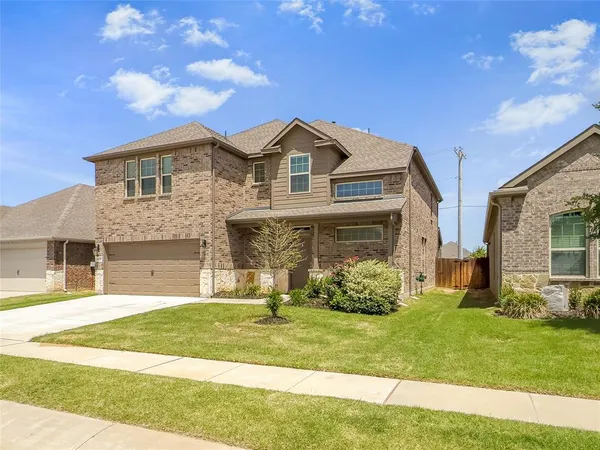 $449,000 | 10415 Lone Star Way, Aubrey, TX 76227