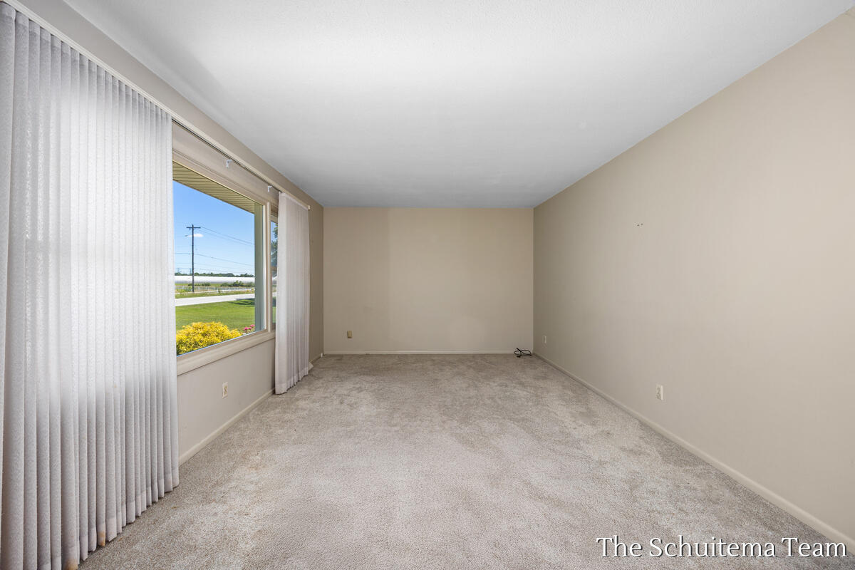 4526 Bauer Road Hudsonville, MI 49426 - Photo 16 of 46 4526-Bauer_005