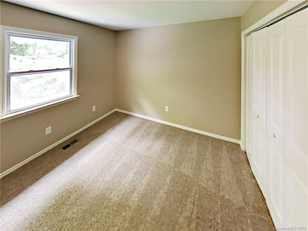 8341 Knights Bridge Road Charlotte, NC 28210 - Photo 8 of 14 Gallery Image 8
