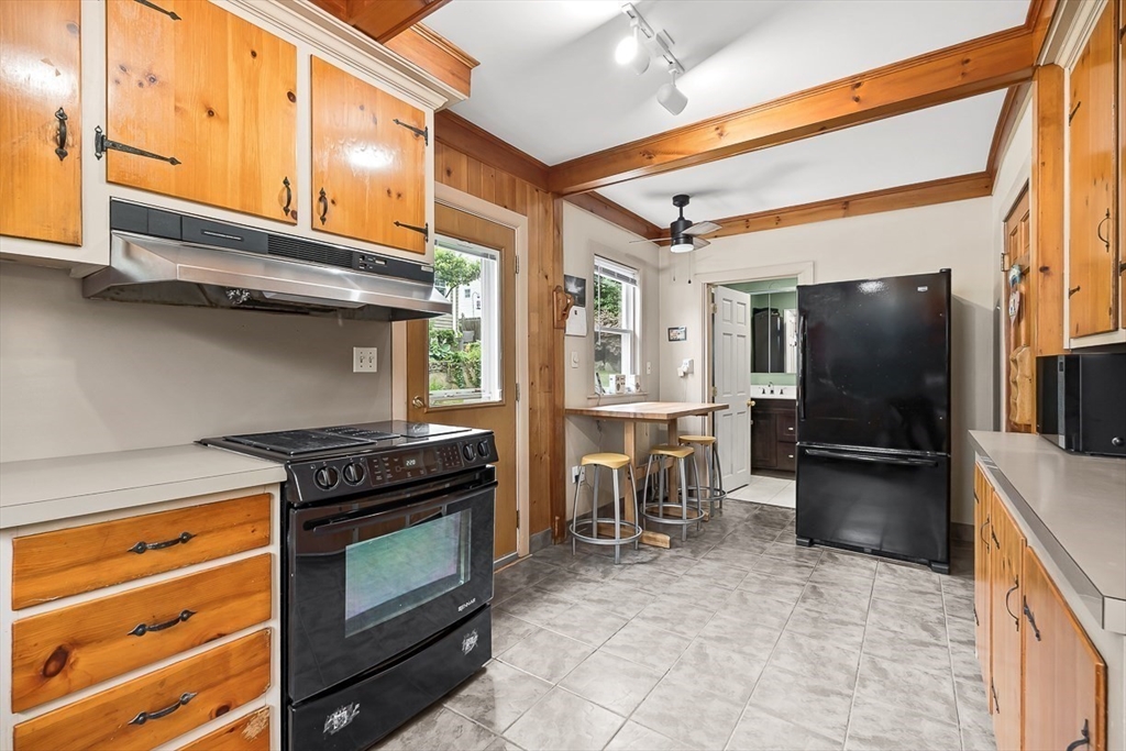 265 Main Street Melrose, MA 02176 - Photo 18 of 38