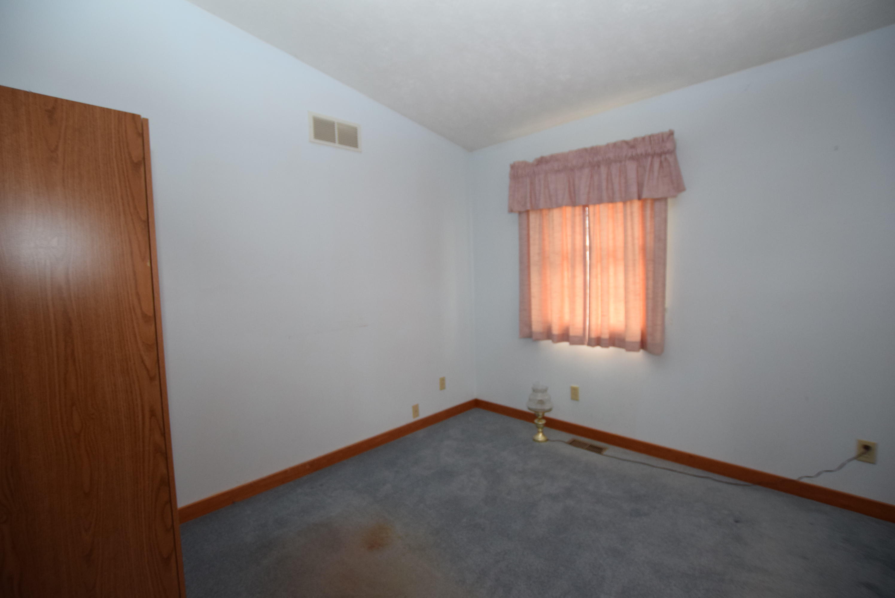 1121 Edinger Road Urbana, OH 43078 - Photo 21 of 55