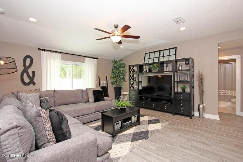 1021 Orangewood Road St. Johns, FL 32259 - Photo 8 of 29 Great room 2