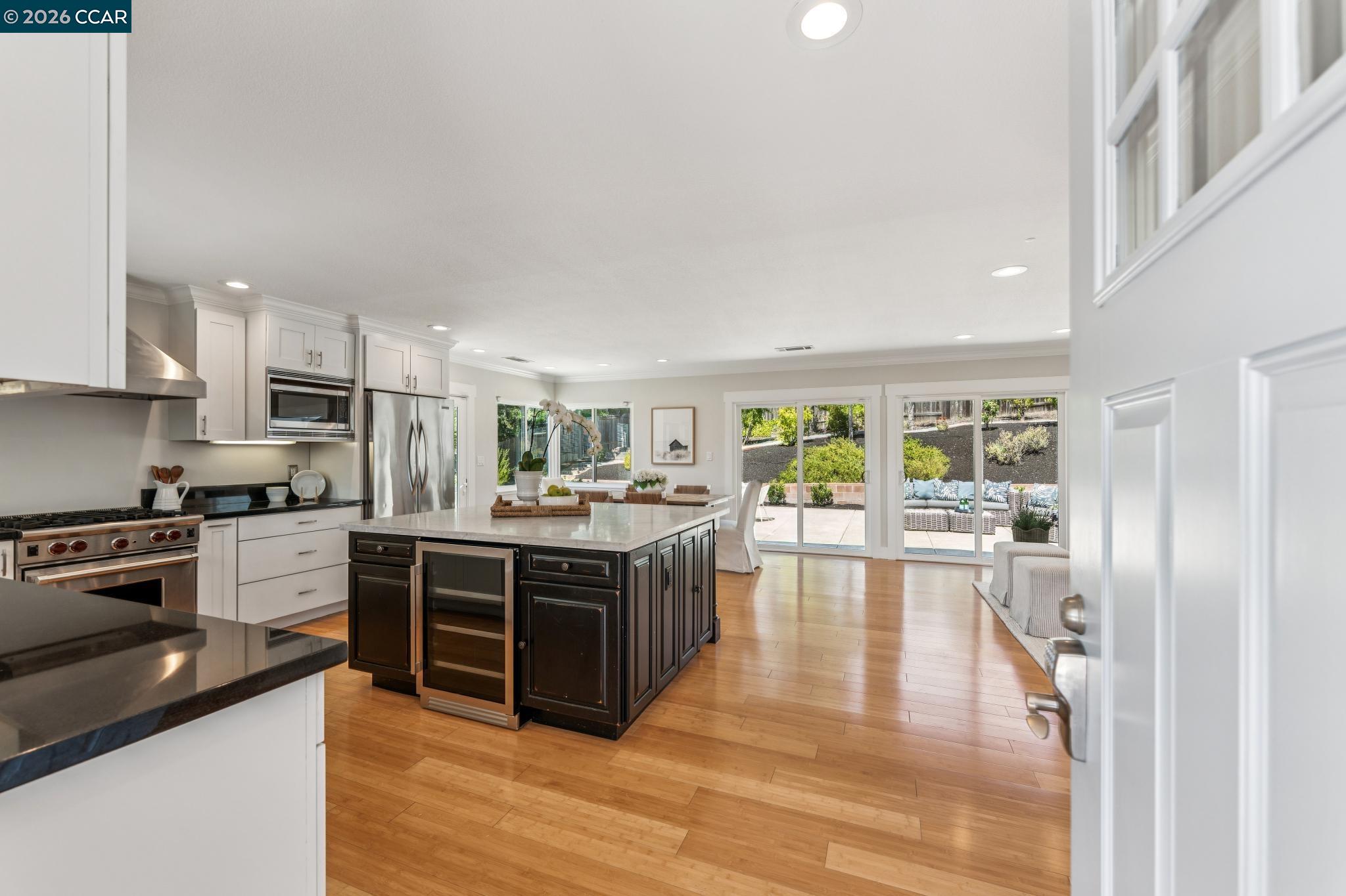 414 Castello Road Lafayette, CA 94549 - Photo 5 of 53