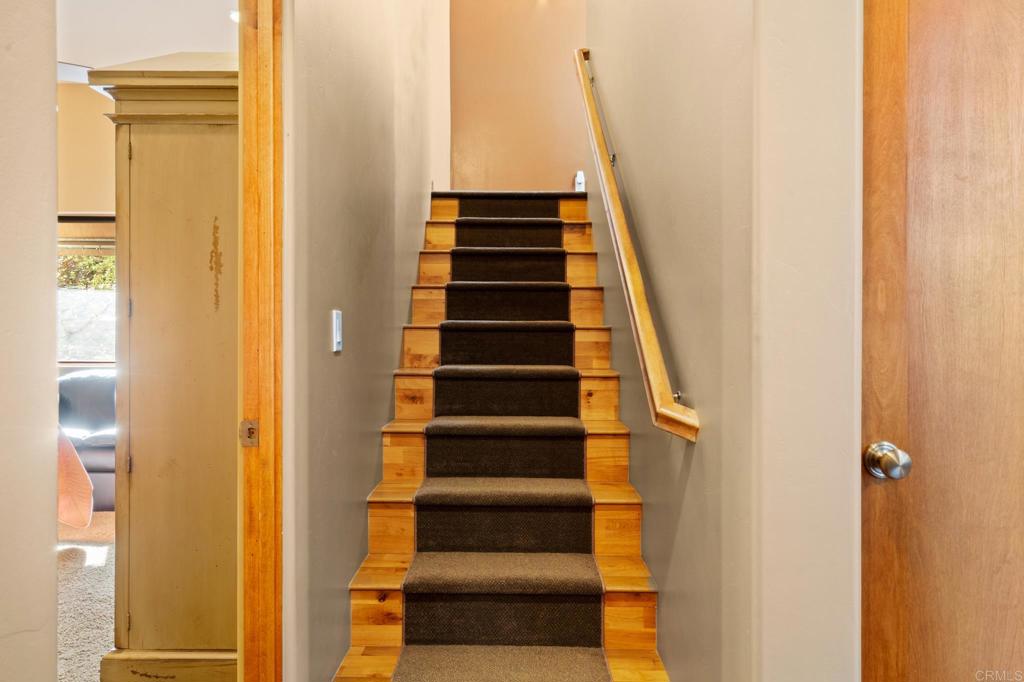 2810 3 Peaks Lane Julian, CA 92036 - Photo 31 of 54 a view of entryway