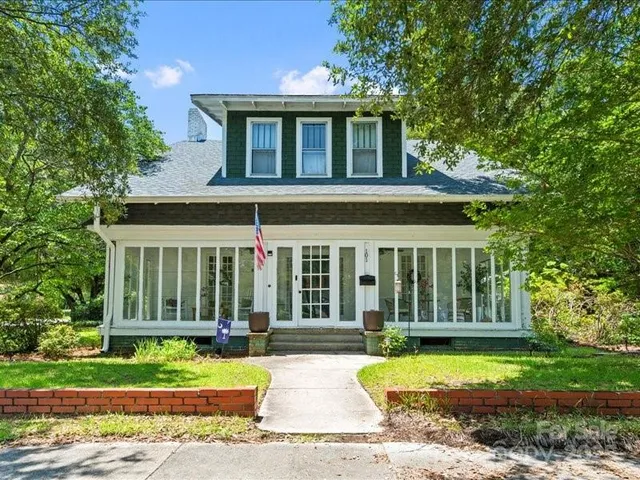 $299,000 | 101 3rd Street, Cheraw, SC 29520