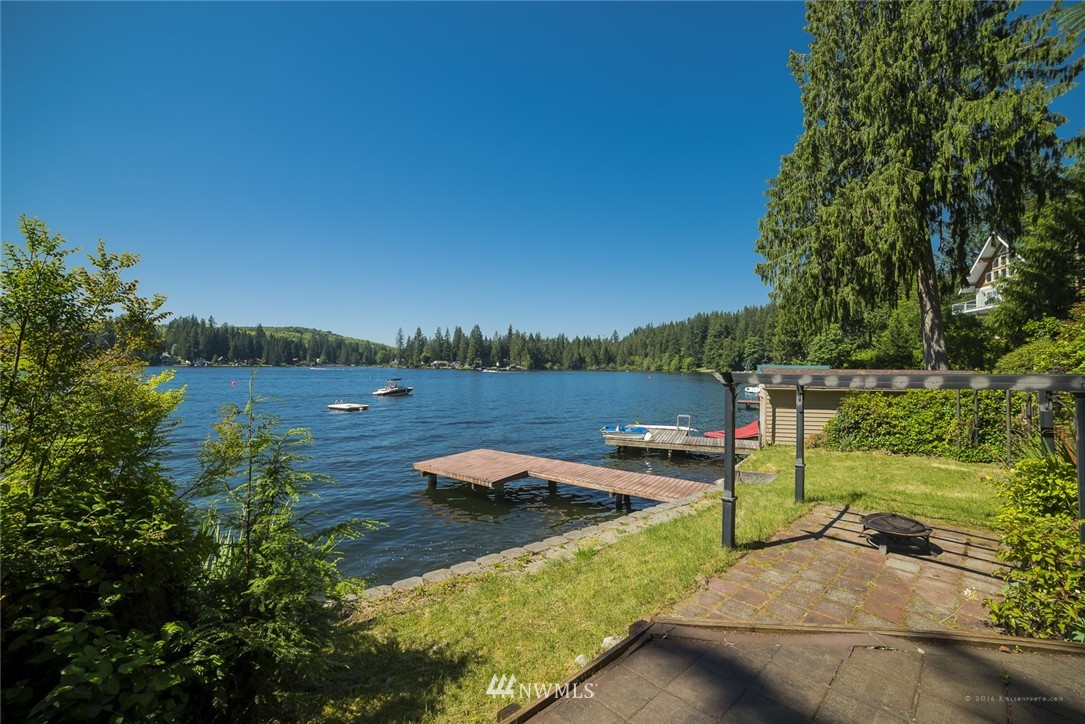 2212 South Lake Roesiger Road Snohomish, WA 98290 - Photo 18 of 24