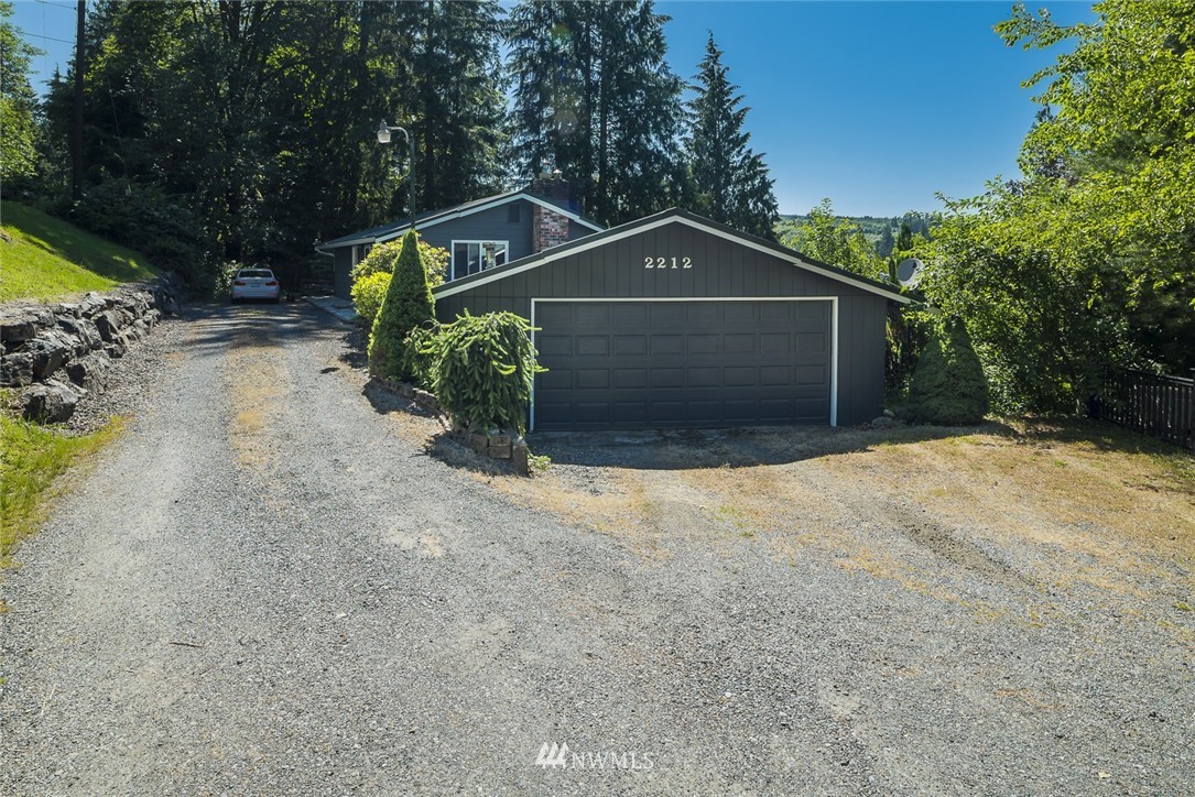 2212 South Lake Roesiger Road Snohomish, WA 98290 - Photo 4 of 24