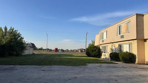 $68,000 | 8453 West 79th Street, Justice, IL 60458