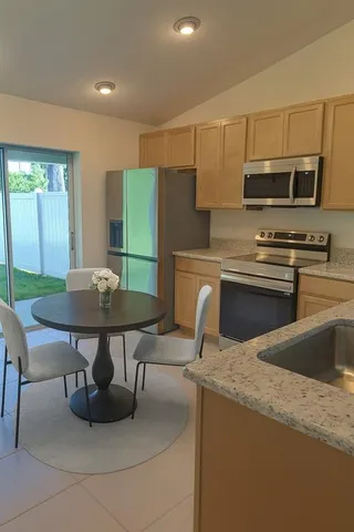 $618,000 | 14 Brelyn Place, Palm Coast, FL 32137