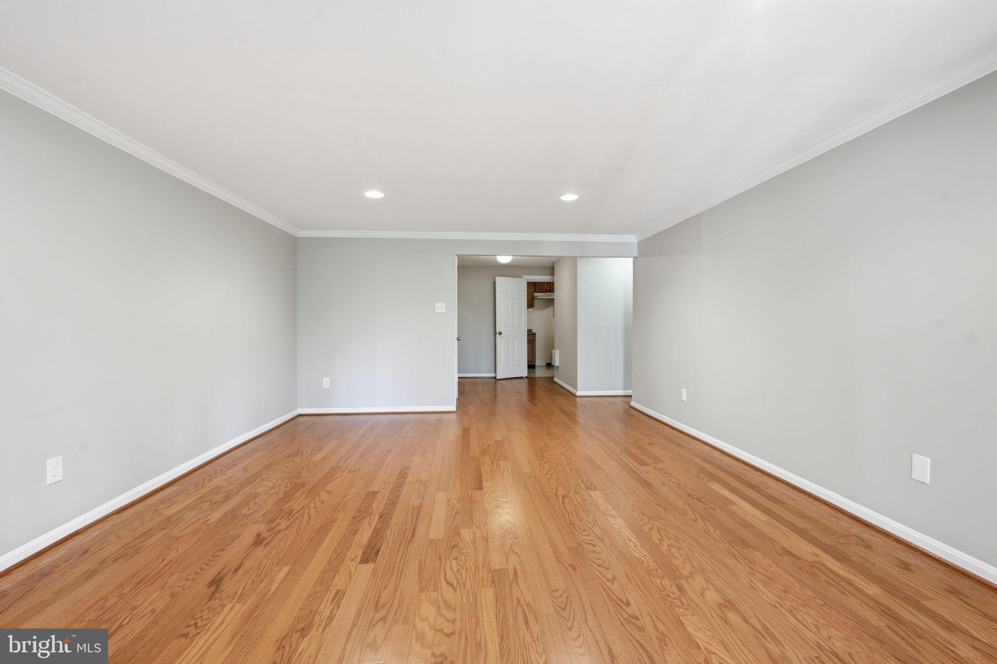 11719 Arbor Glen Way Reston, VA 20194 - Photo 11 of 25