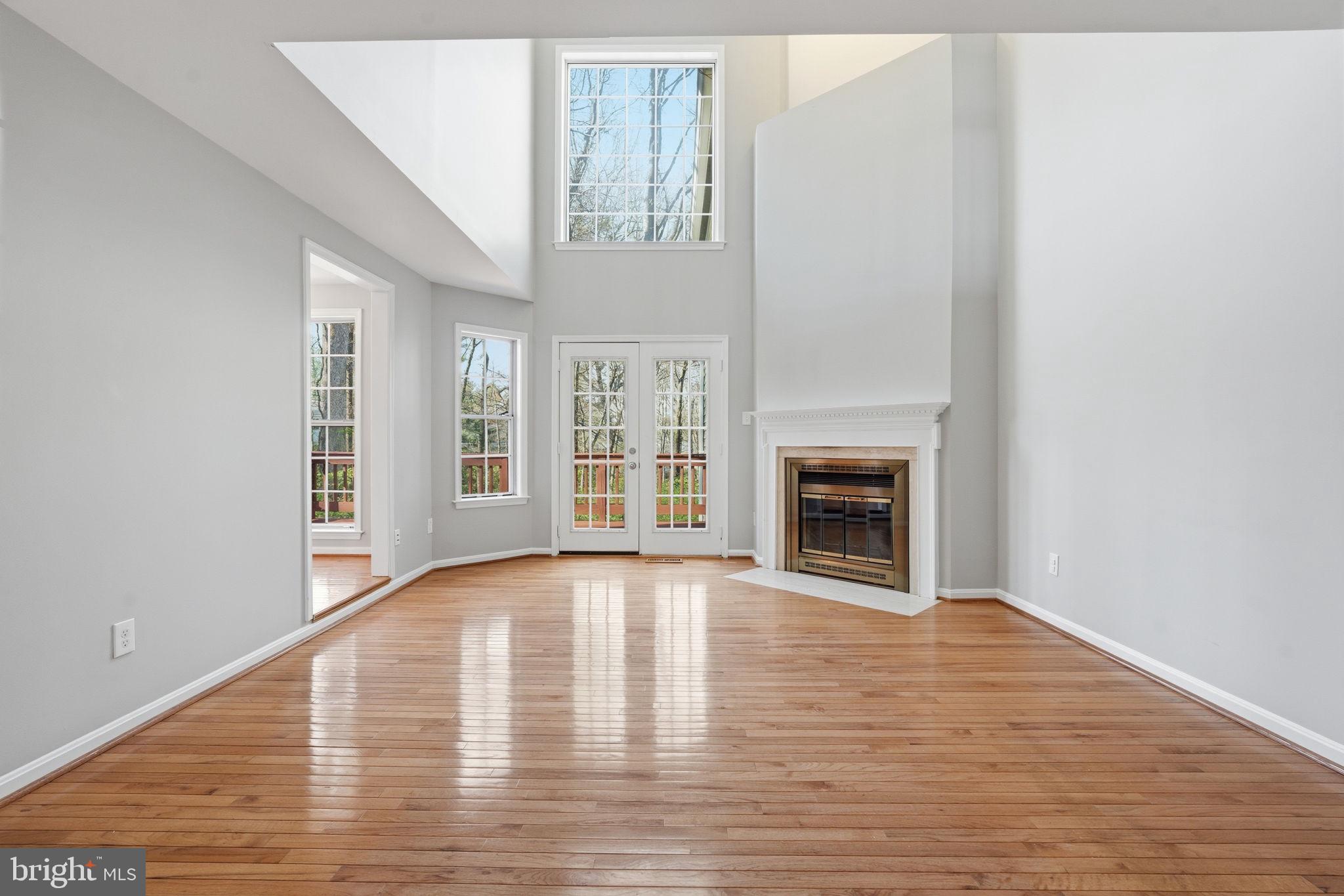 11719 Arbor Glen Way Reston, VA 20194 - Photo 9 of 25